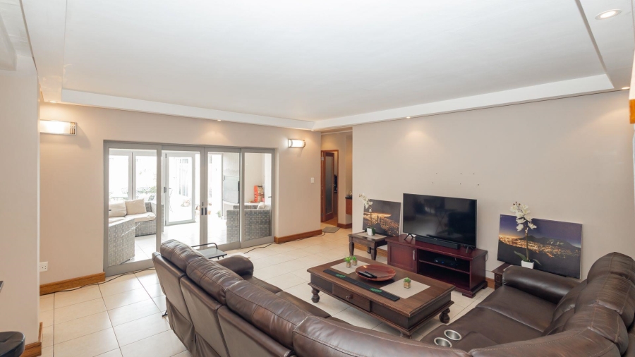 4 Bedroom Property for Sale in Sunset Beach Western Cape